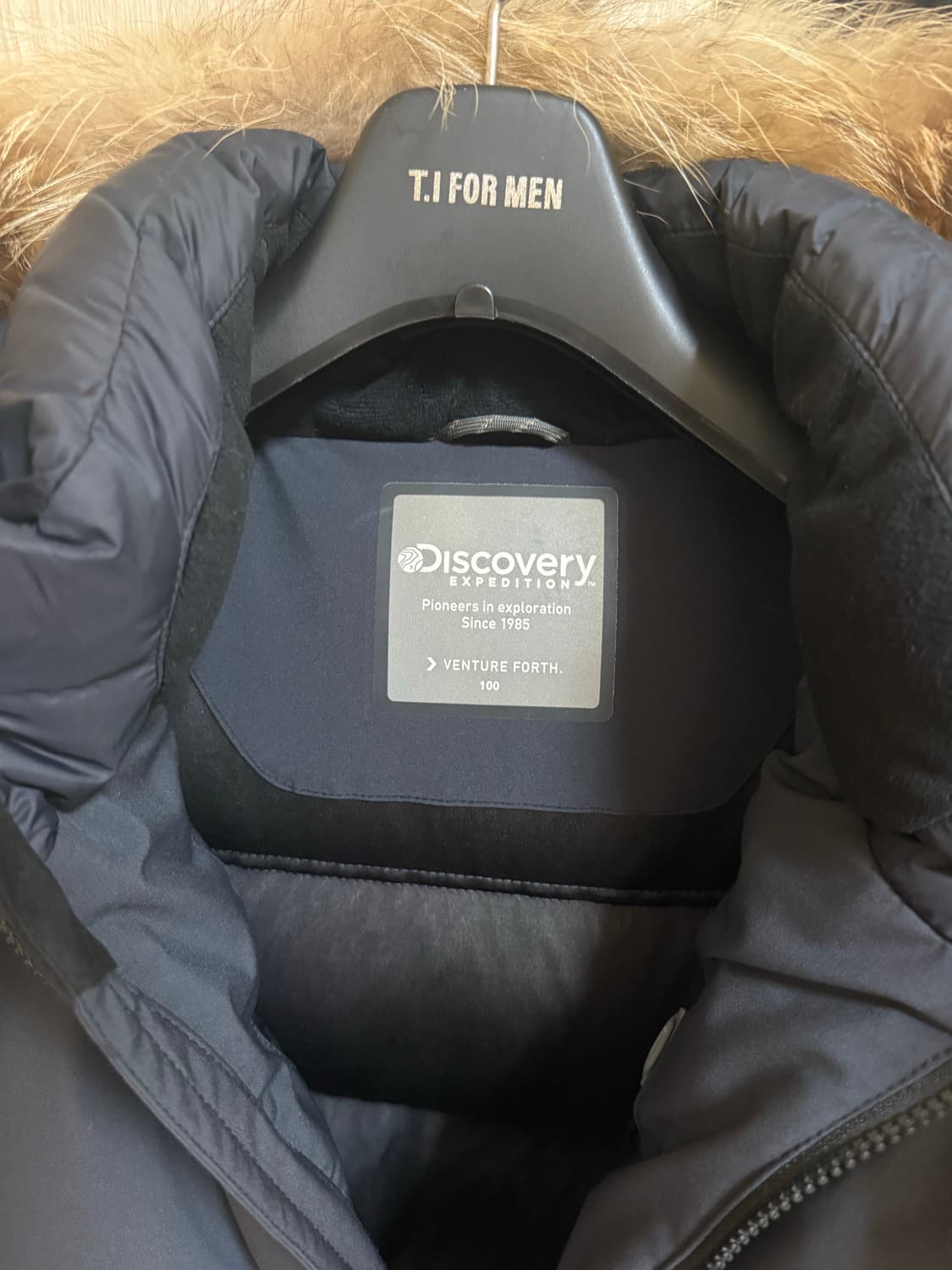 디스커버리 다크그레이 숏패딩(L 100) 새상품 상품이미지4