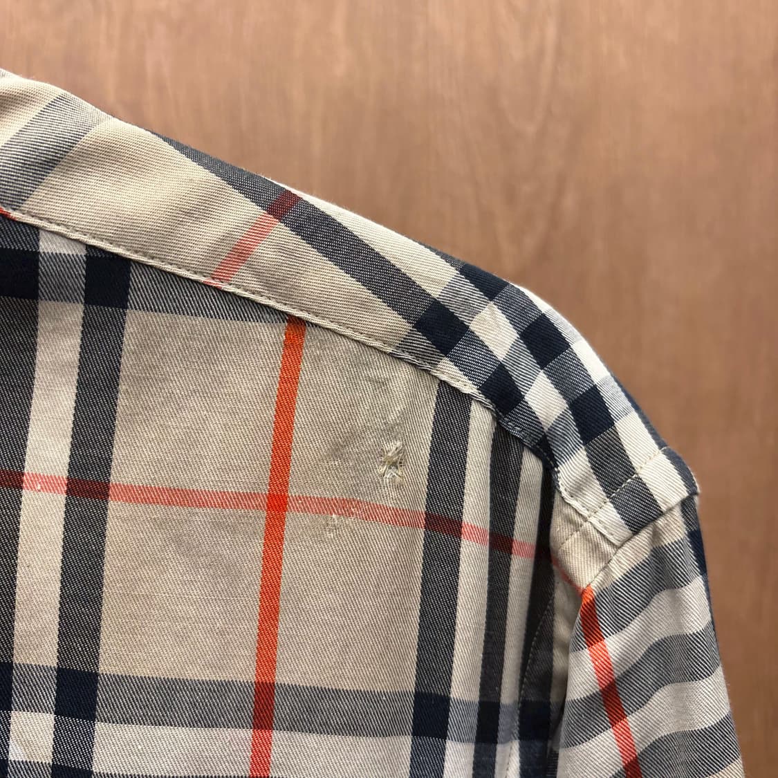 버버리 코튼 긴팔 셔츠 노바 체크 패턴 디테일 레귤러핏 베이지 상품이미지8