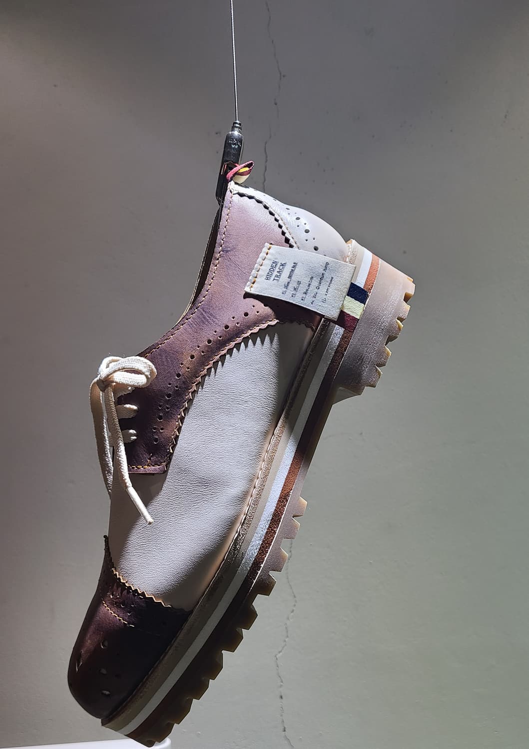 플립패턴 윙팁 구두 상품이미지5