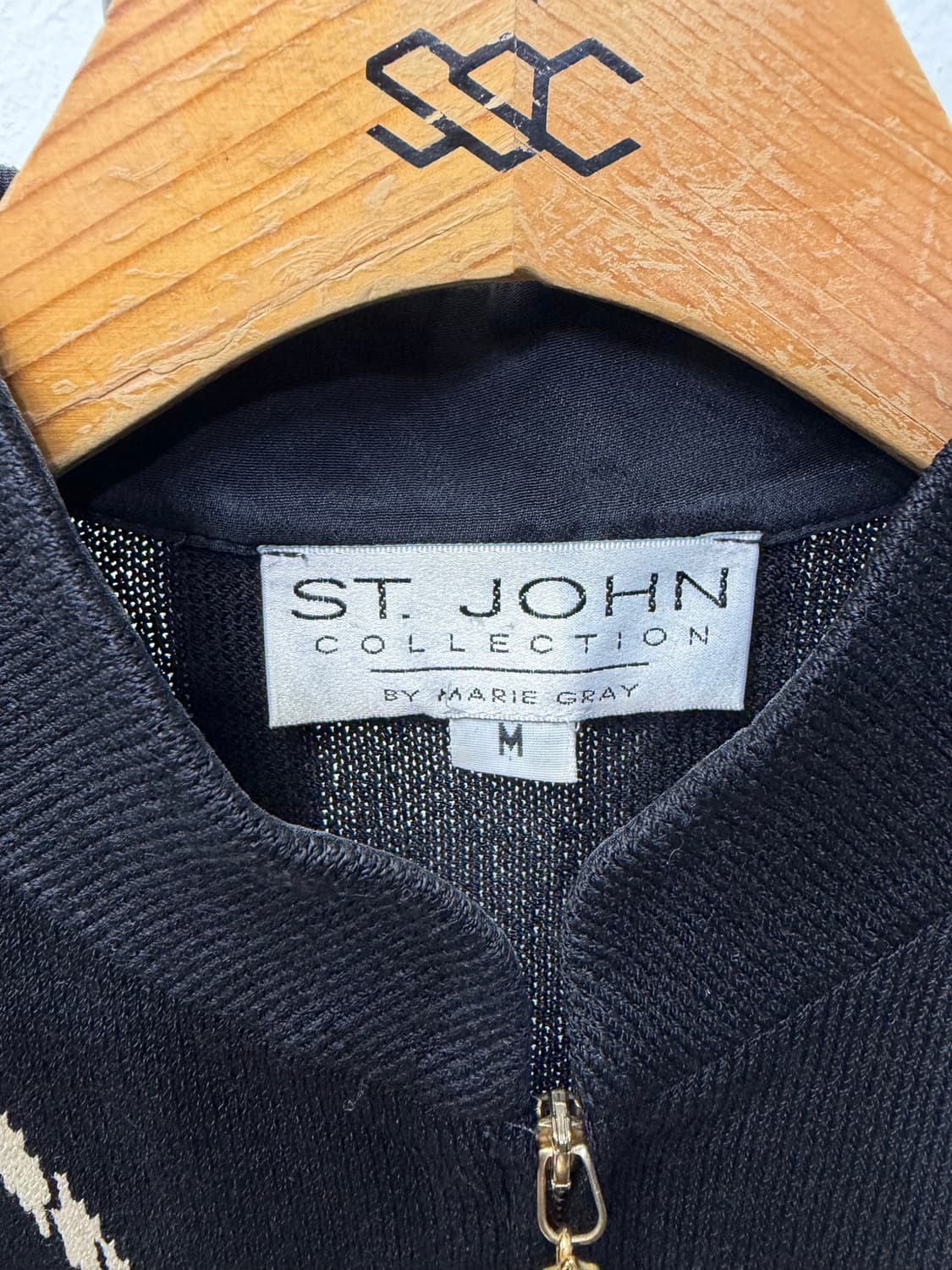 정품) St. John 센존 세인트존 블랙 체인 패턴 니트 집업 M 상품이미지6