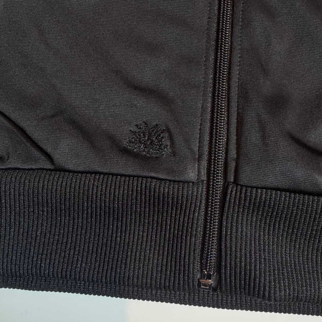 아디다스 블랙 골드 트랙탑 상품이미지4