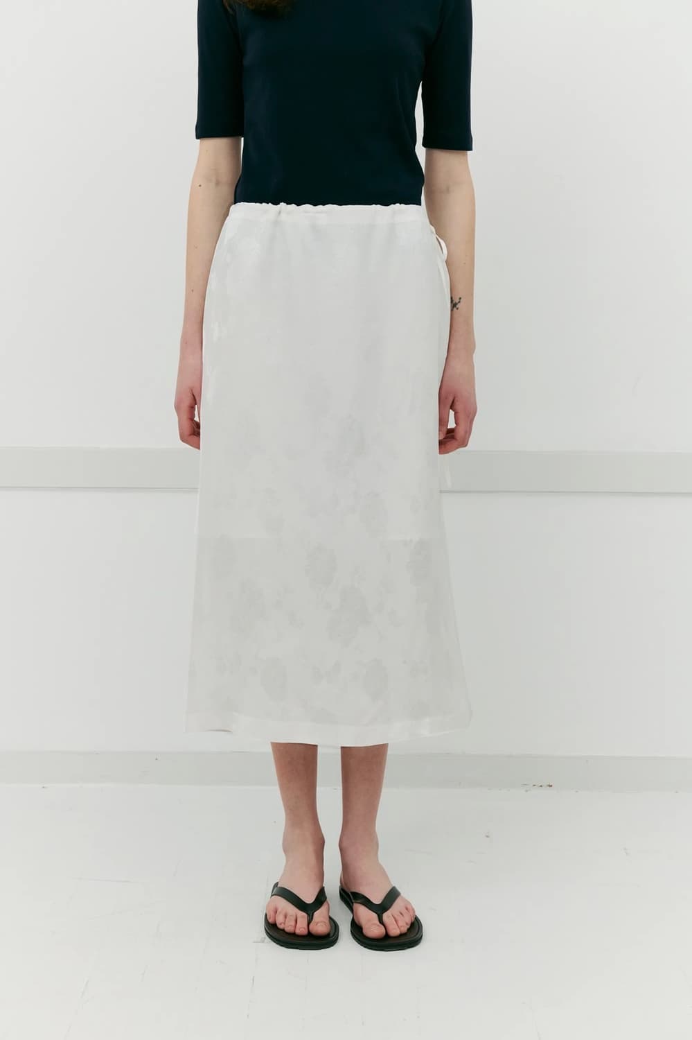 Artto jacquard satin skirt 상품이미지3