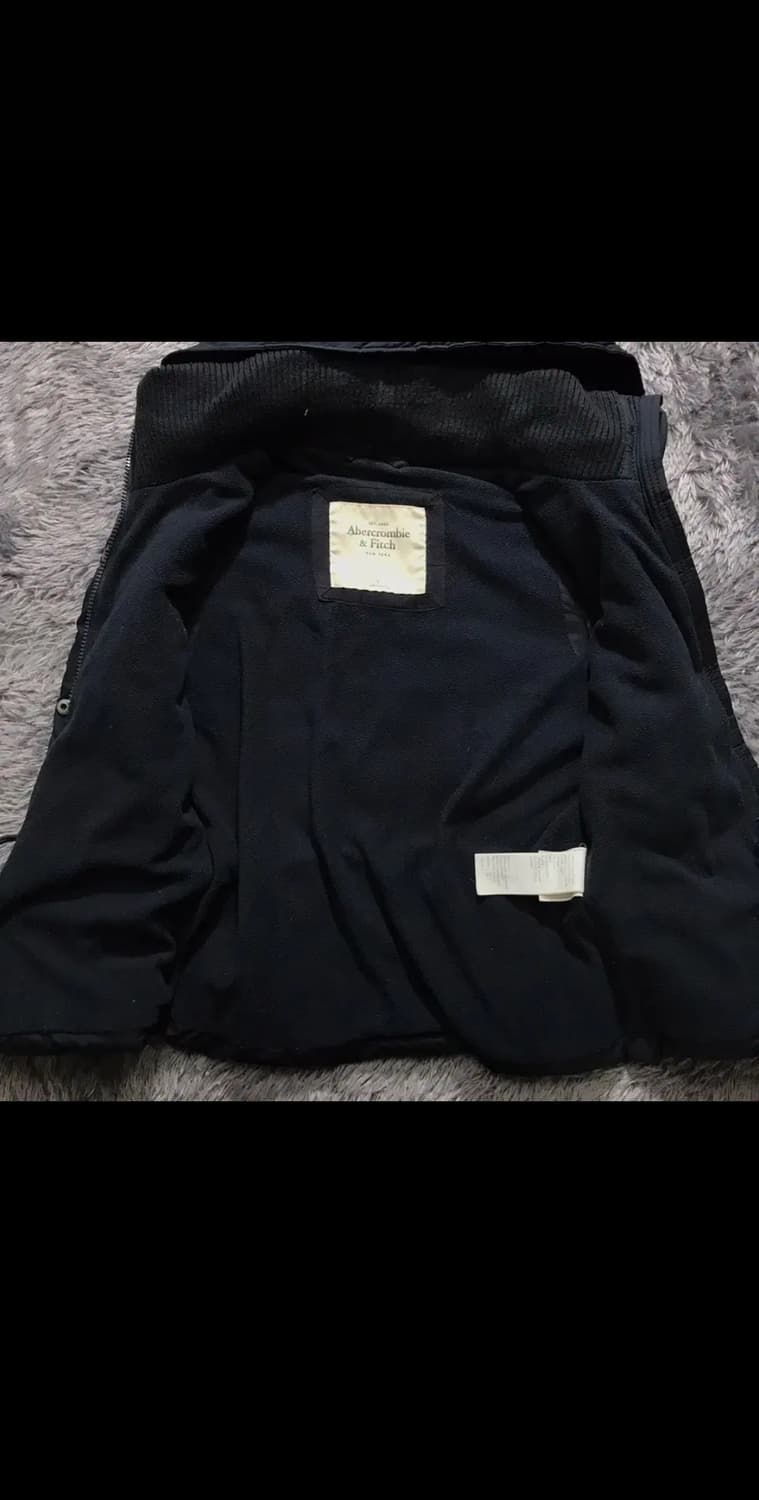 [[여성 S, A급]# 아베크롬비(AF) 경량 패딩 집업 조끼 상품이미지2