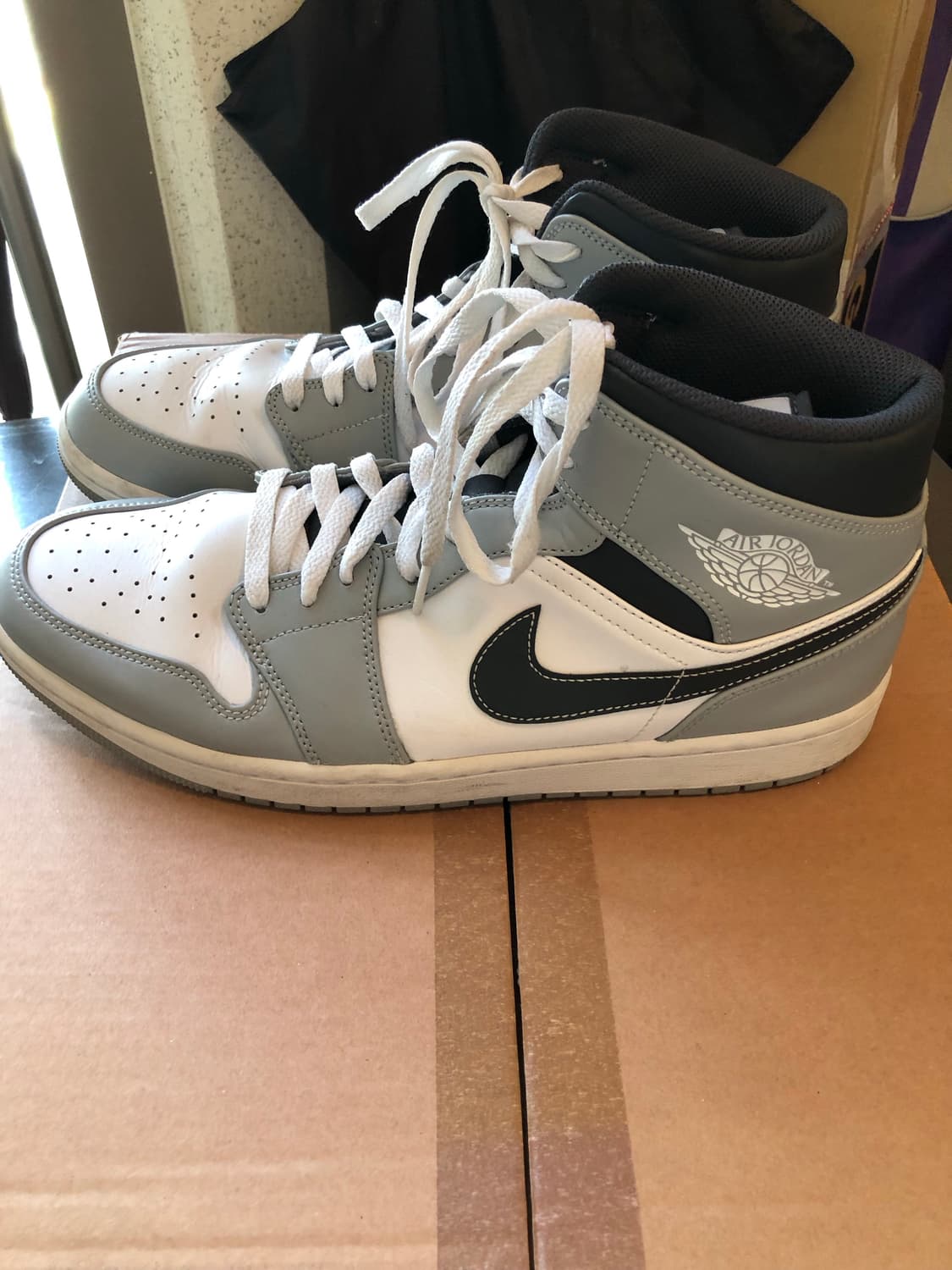 조던 1 미드 스모크그레이 280 상품이미지3