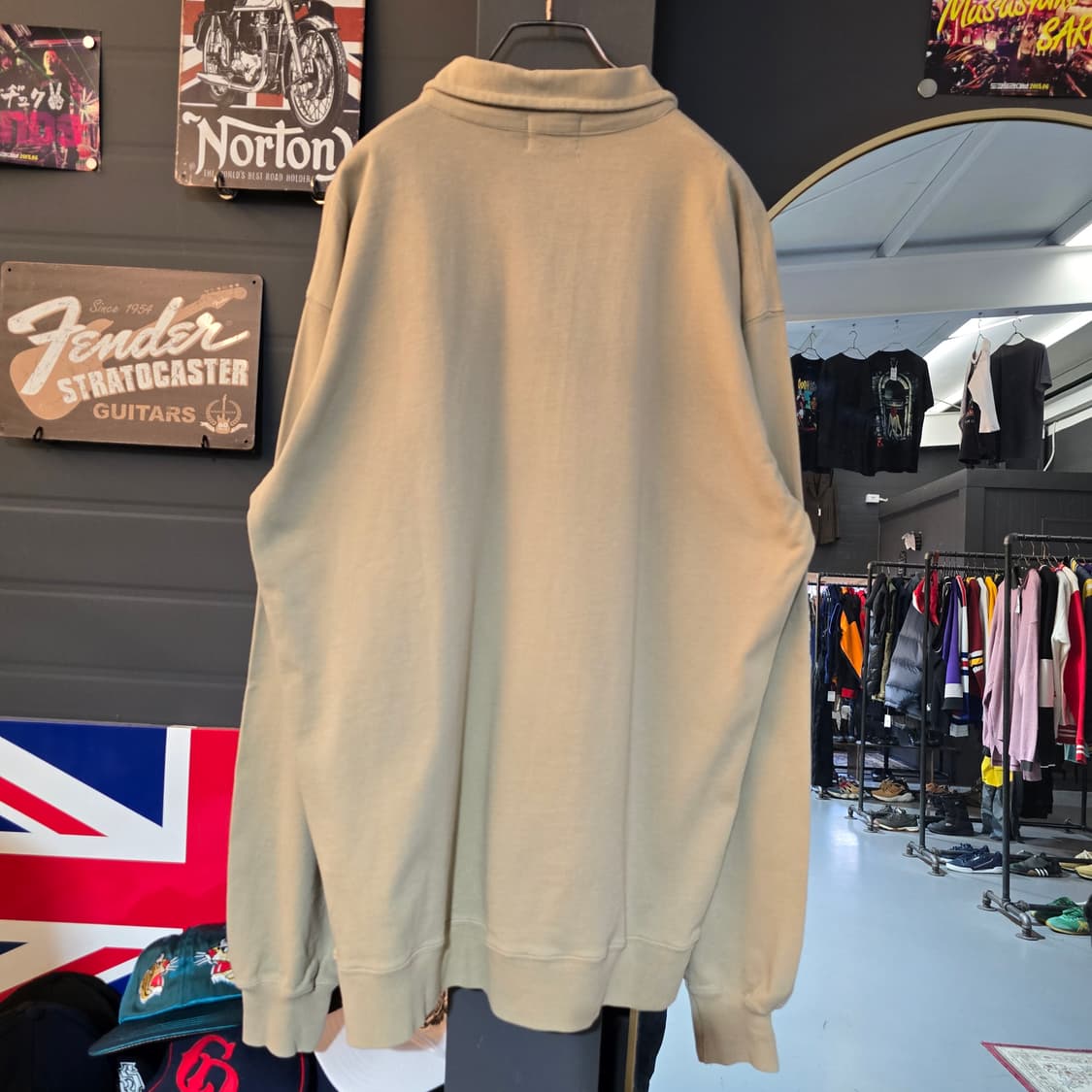 리바이스 하프집업 맨투맨 베이지 501 프린팅 오버핏 상품이미지2