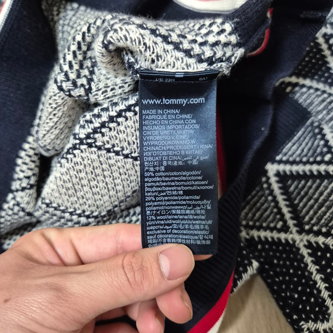 타미힐피거 아가일 다이아몬드 패턴 니트 L(100) 상품이미지5