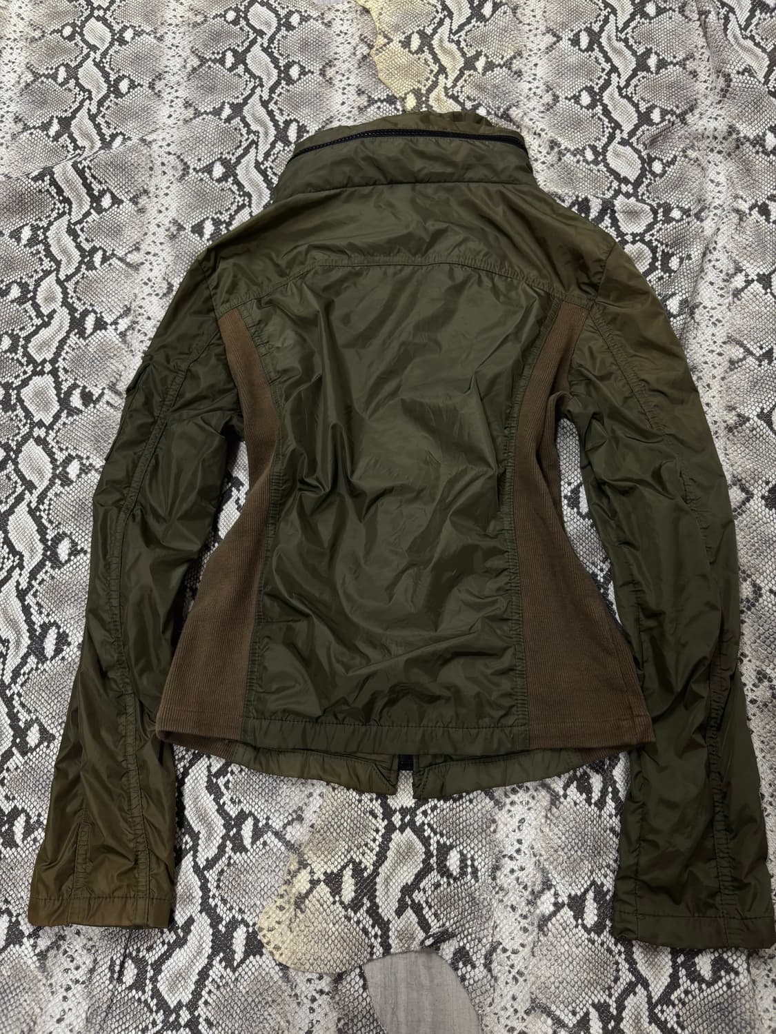 “Vintage” 00’s Design Khaki Bono Hooded  상품이미지7