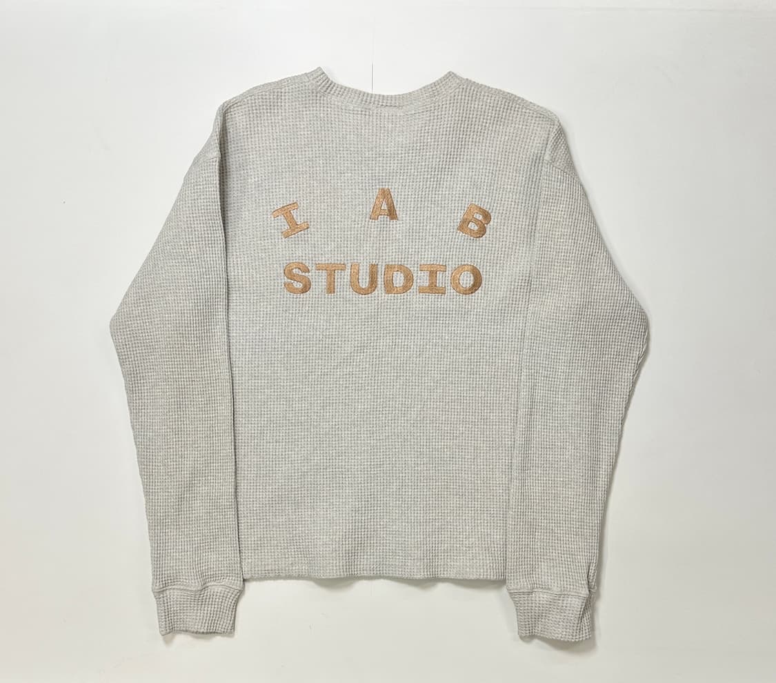 아이 스튜디오 베이지 와플 맨투맨 던전밥 XL 상품이미지2