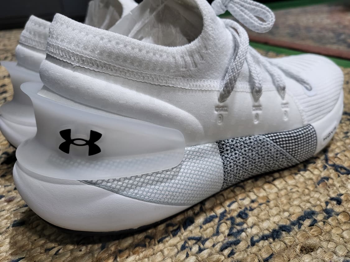 언더아머 HOVR Phantom 3 스니커즈 상품이미지4