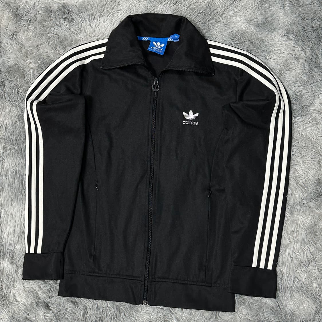 아디다스 유로파 블랙 트랙탑  상품이미지1