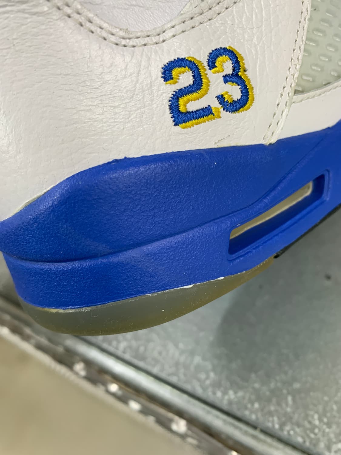 나이키 에어조던 5 레트로 레이니 275 상품이미지9