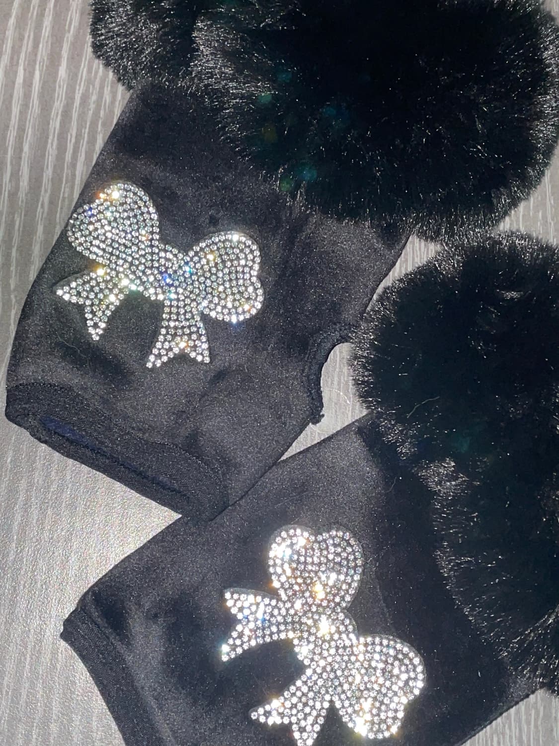 갸루 리본 큐빅 블랙 퍼 핸드워머 장갑 상품이미지2