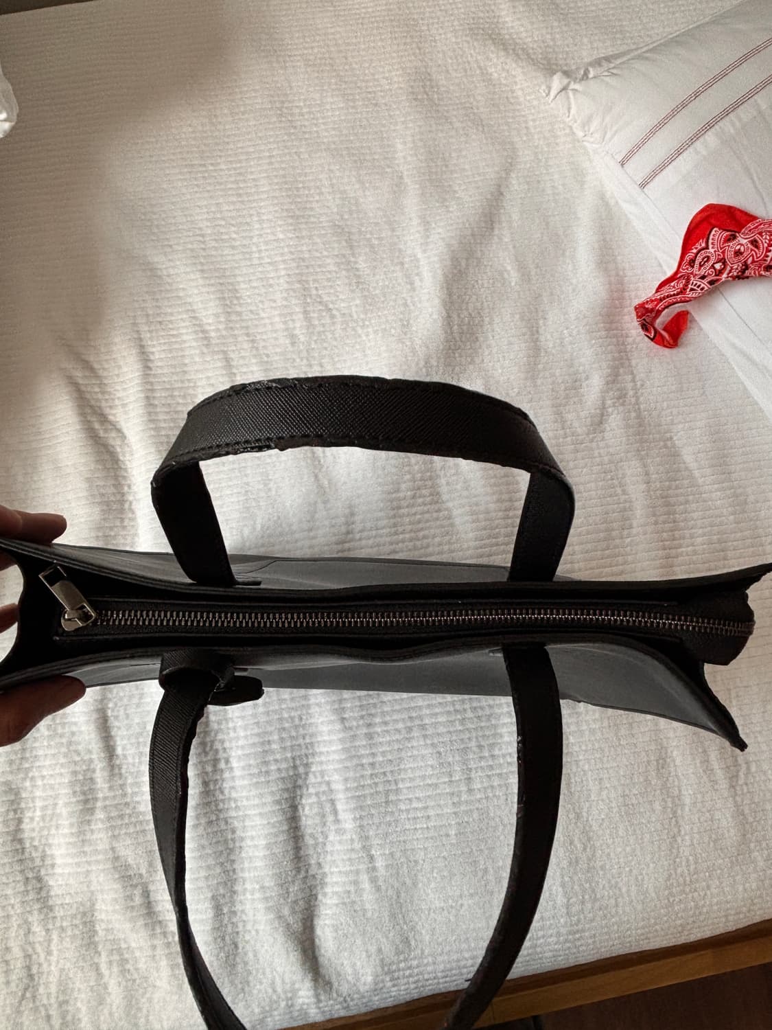 헤지스 런던 블랙 토트백 숄더백 / 사피아노 패턴 프라다st 상품이미지3