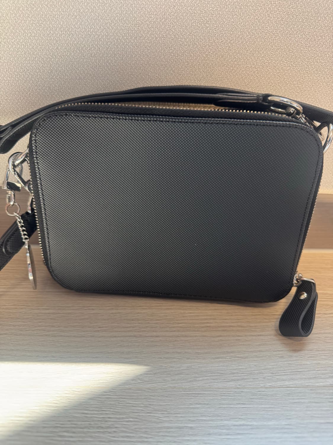 라코스테 데일리 시티(Daily City) 투지퍼 스퀘어 크로스백 블랙 상품이미지5