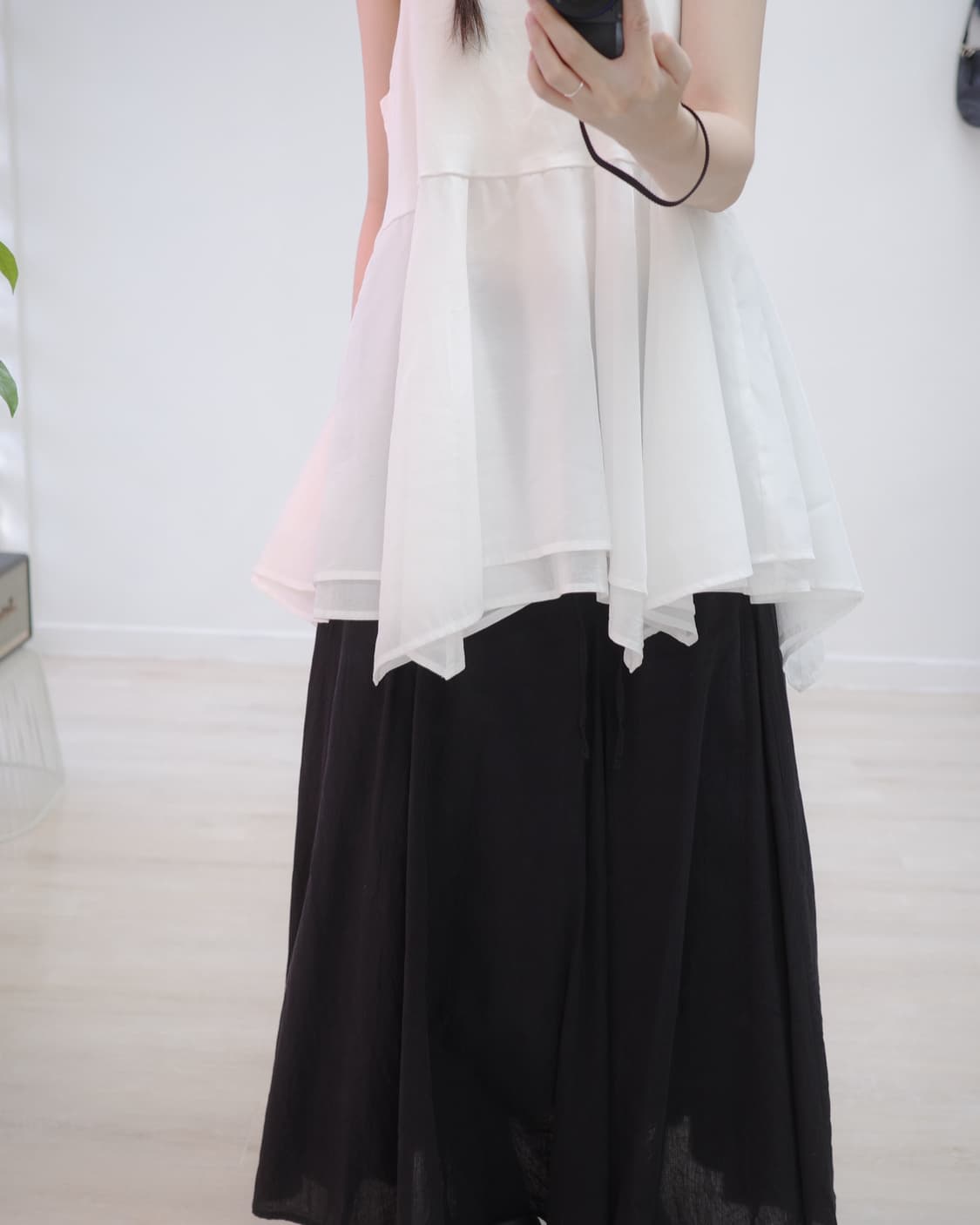 White Layered Sleeveless 상품이미지9