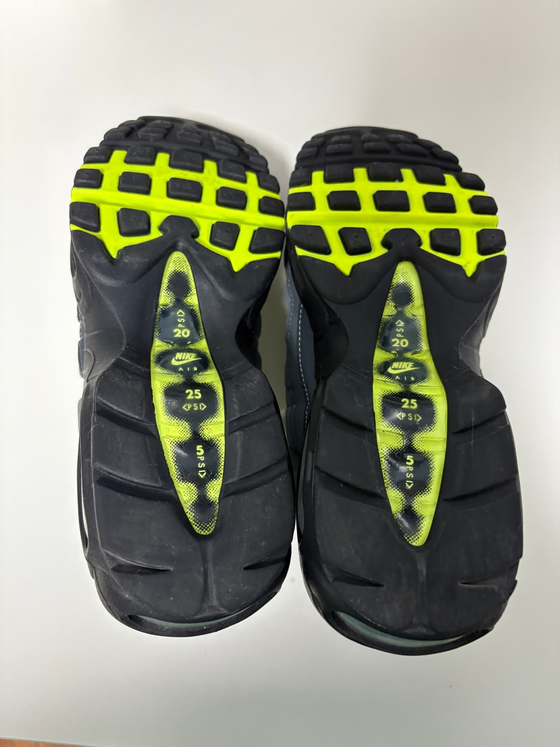 에어맥스 95 네온 255 상품이미지3