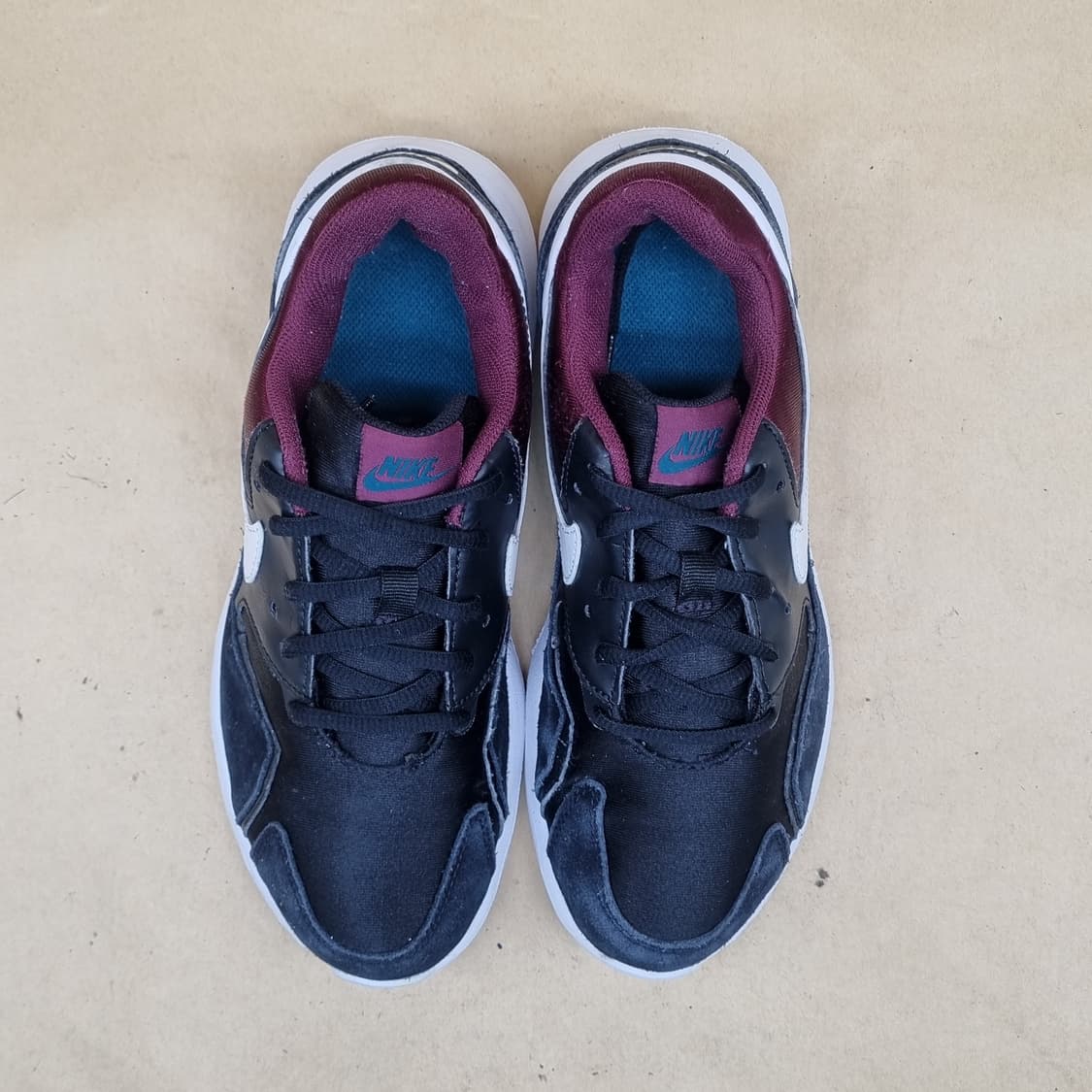 나이키 에어맥스 노스텔짚 운동화250 상품이미지2