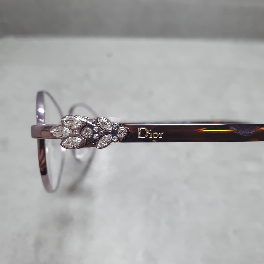 디올 CD7701J 안경테 상품이미지4