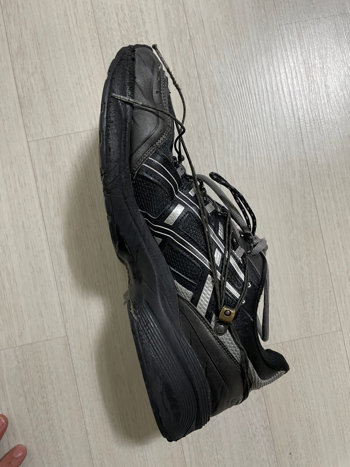 아식스 엔더슨벨 젤 1090 블랙실버 295 상품이미지5