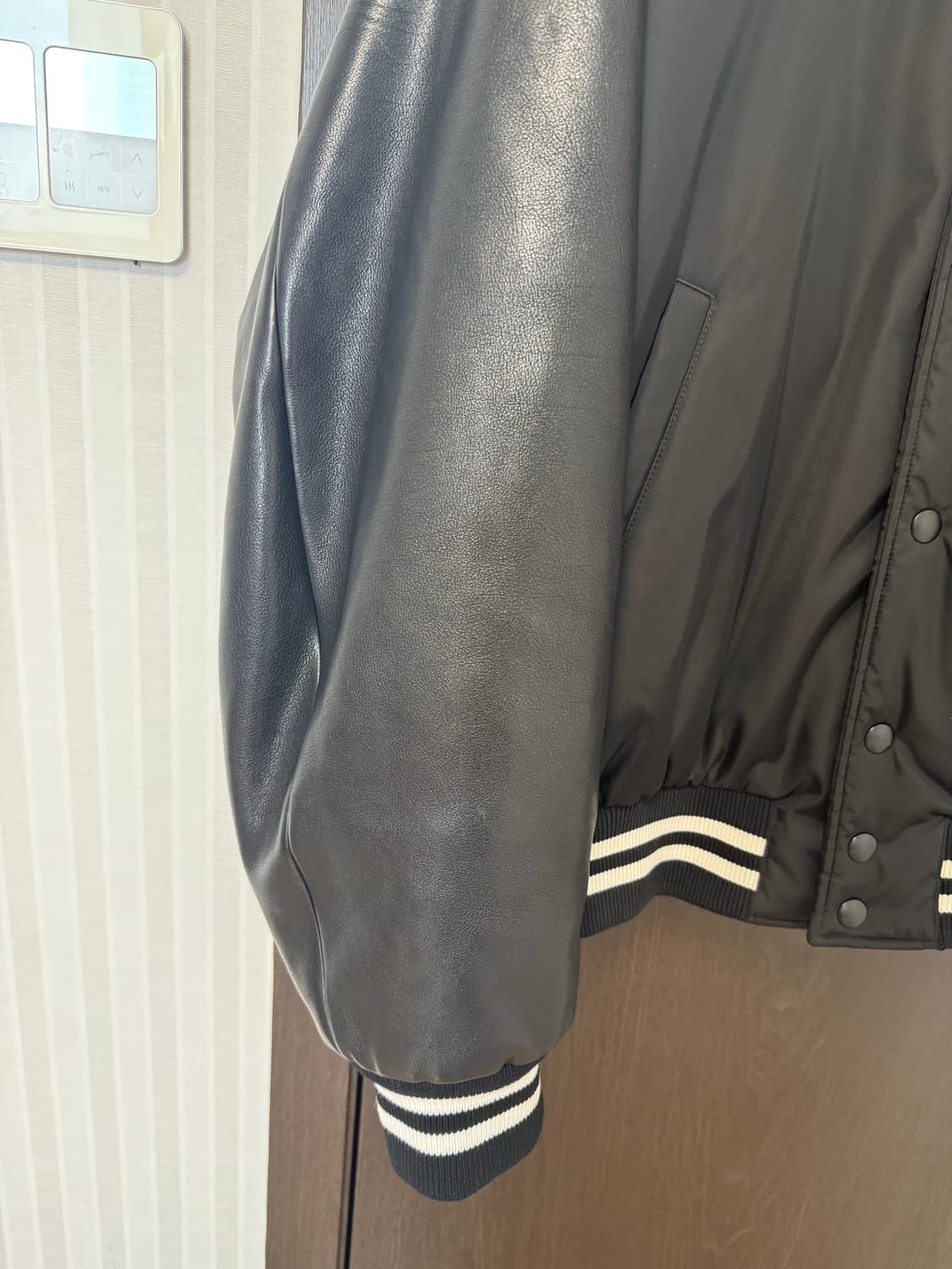 프라다 바시티 M사이즈 상품이미지8