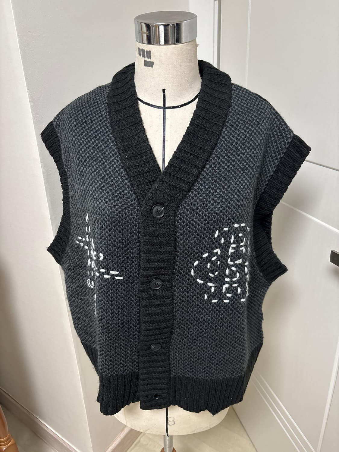 로맨틱크라운 조끼 상품이미지1