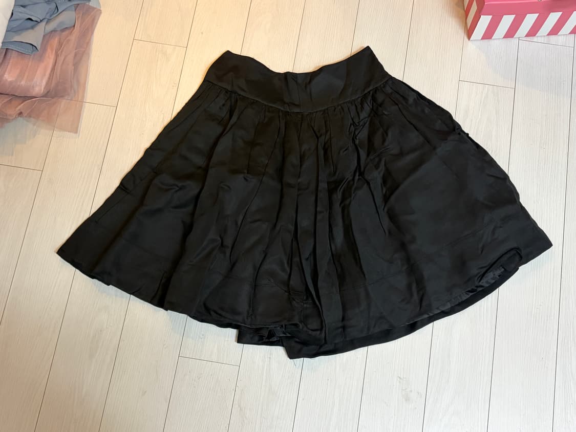 제시뉴욕 블랙 플리츠 스커트 상품이미지1