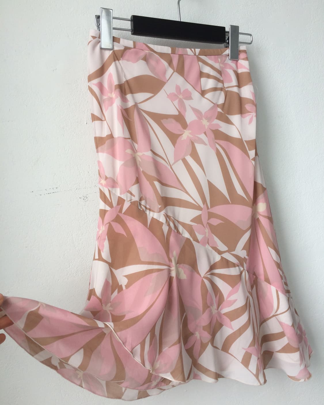 Flower pattern unbalanced midi skirt 상품이미지2