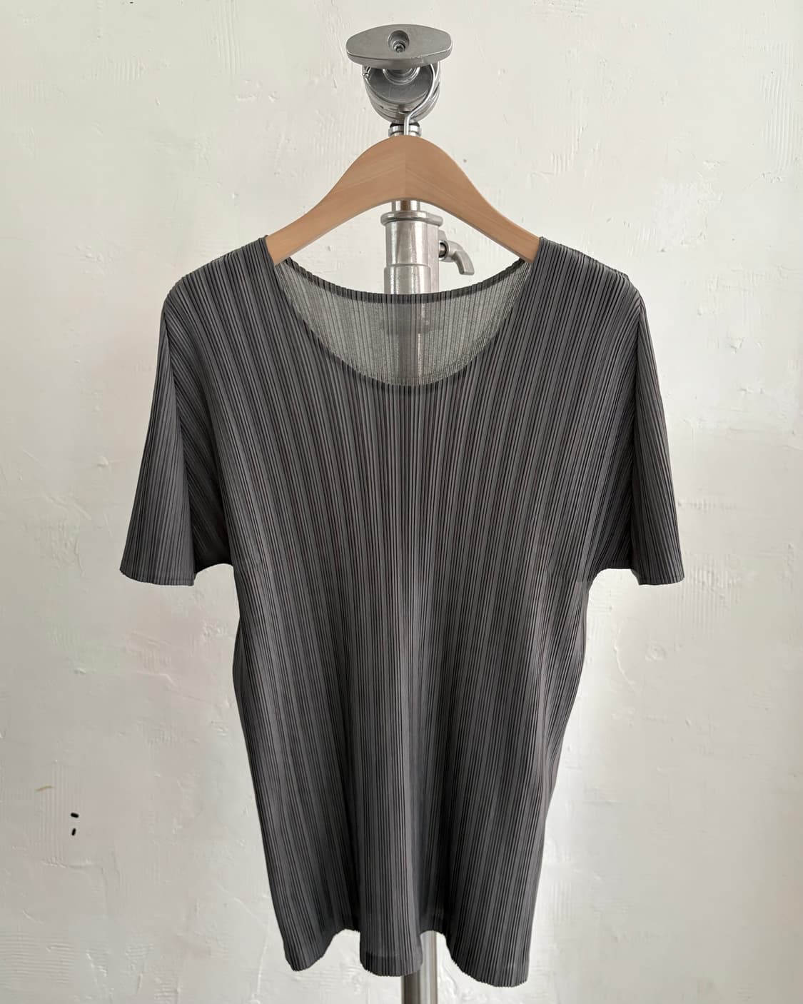 Pleats Please 플리츠플리즈 그레이 플리츠 티셔츠 상품이미지5