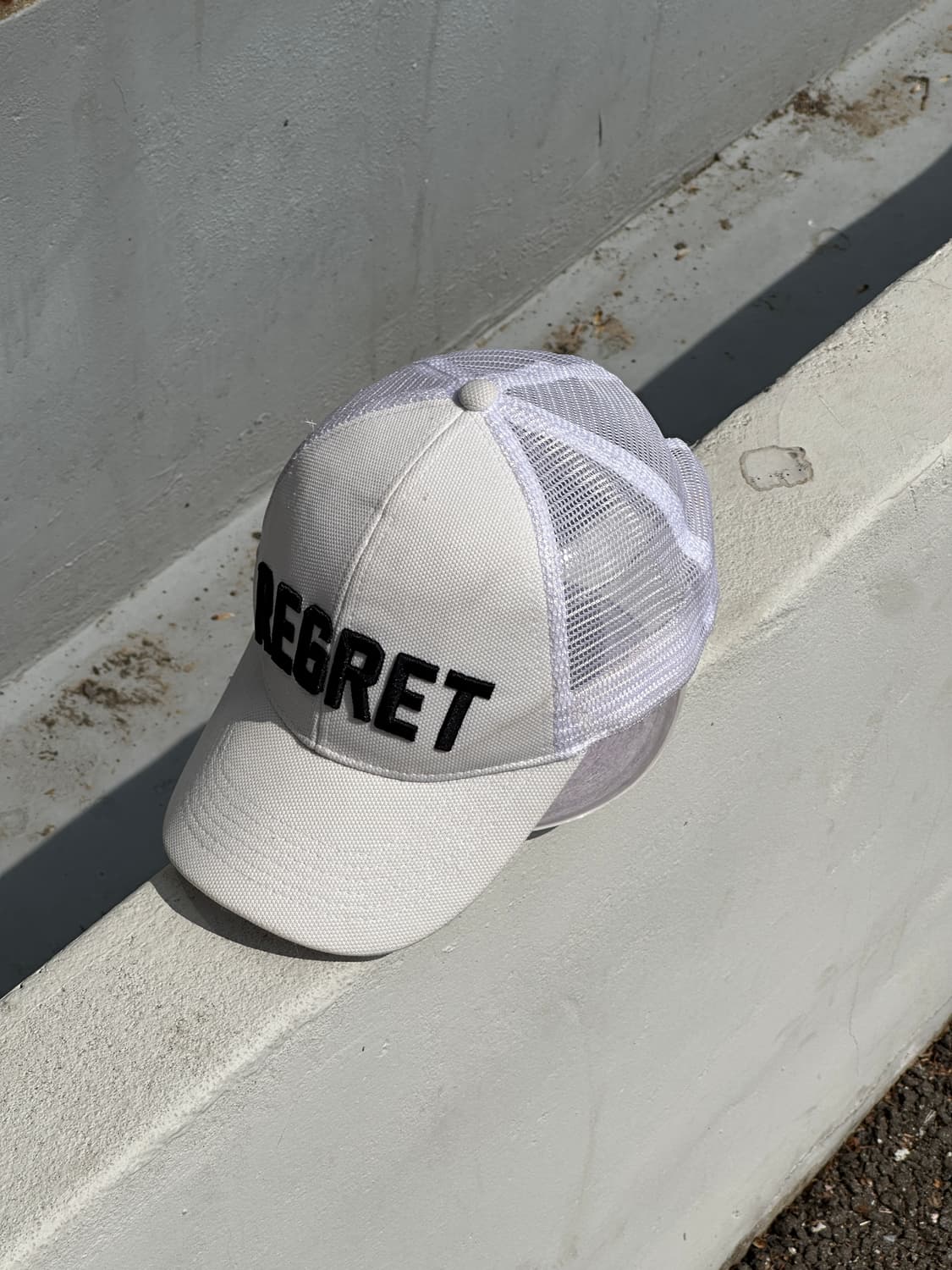 [F] ASOS 화이트 REGRET 빈티지 메쉬 트러커 볼캡 모자 상품이미지2