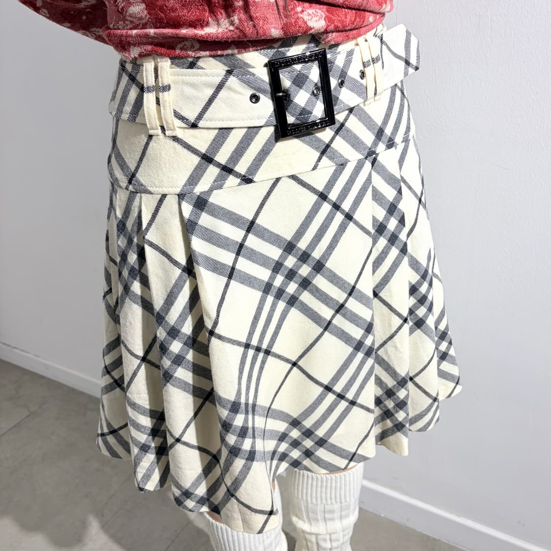 버버리 노바체크 아이보리 벨트 플리츠 스커트 상품이미지1