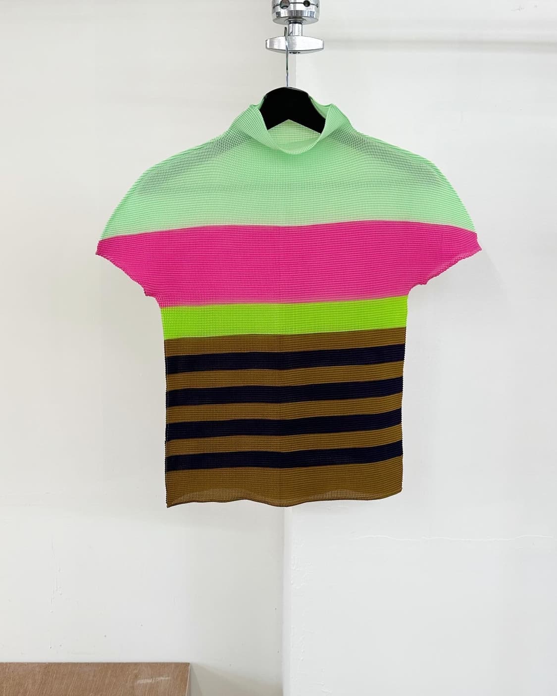 이세이미야케 미 멀티컬러 스트라이프 폴리 하프티 상품이미지6