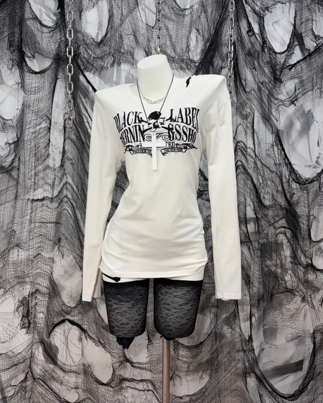 Black Label skull embroidery long sleeve 상품이미지3