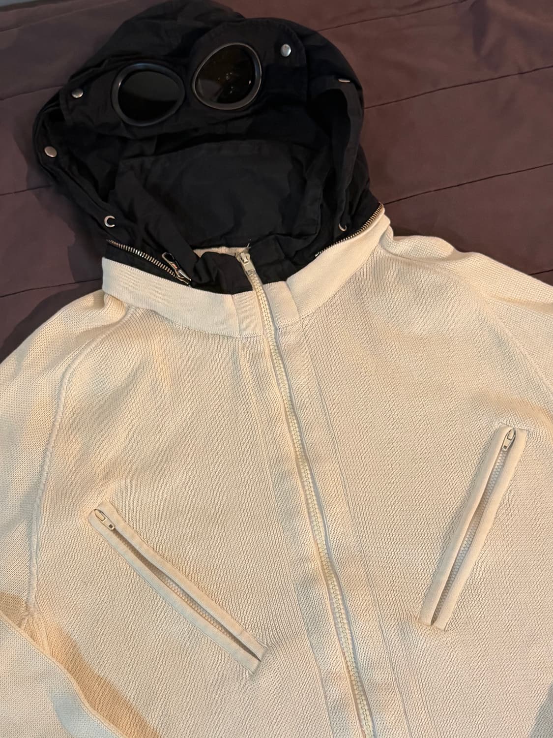 cp컴퍼니 후드니트집업 상품이미지1