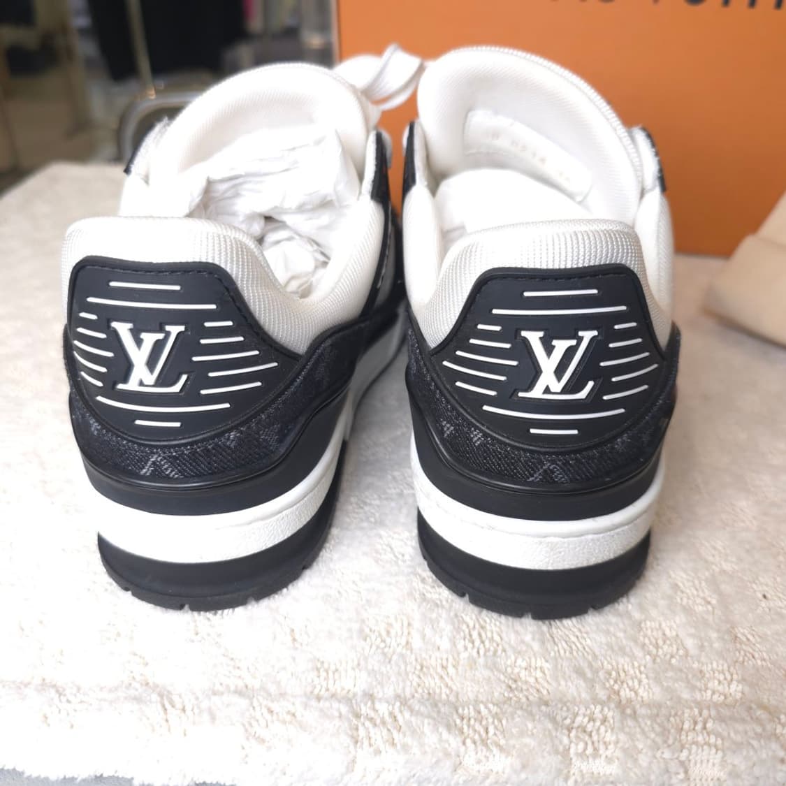 [중고/정품] 루이비통 LV 트레이너 스니커즈 블랙 상품이미지5
