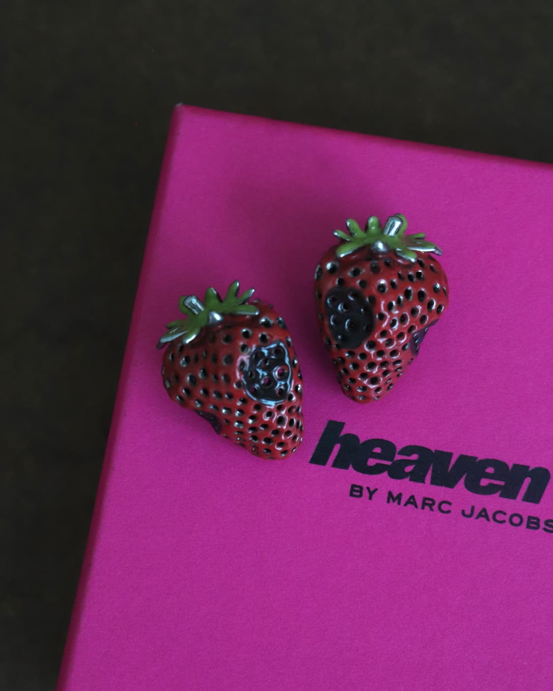 [Heaven • Y/Project] Strawberry Earrings 상품이미지1