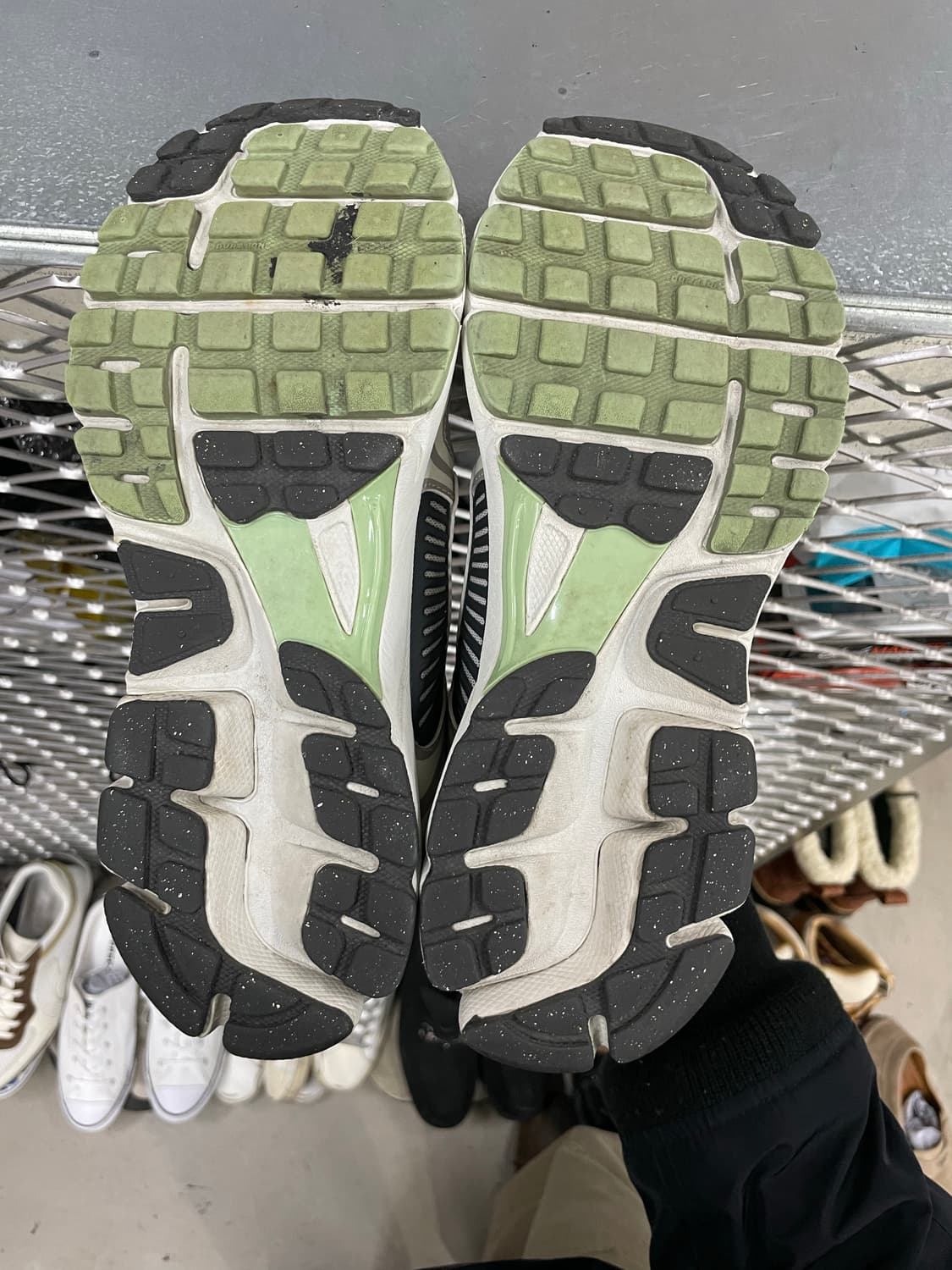 나이키 줌 보메로 5 코블스톤 앤 플랫 퓨터 270  (gr-4299) 상품이미지6