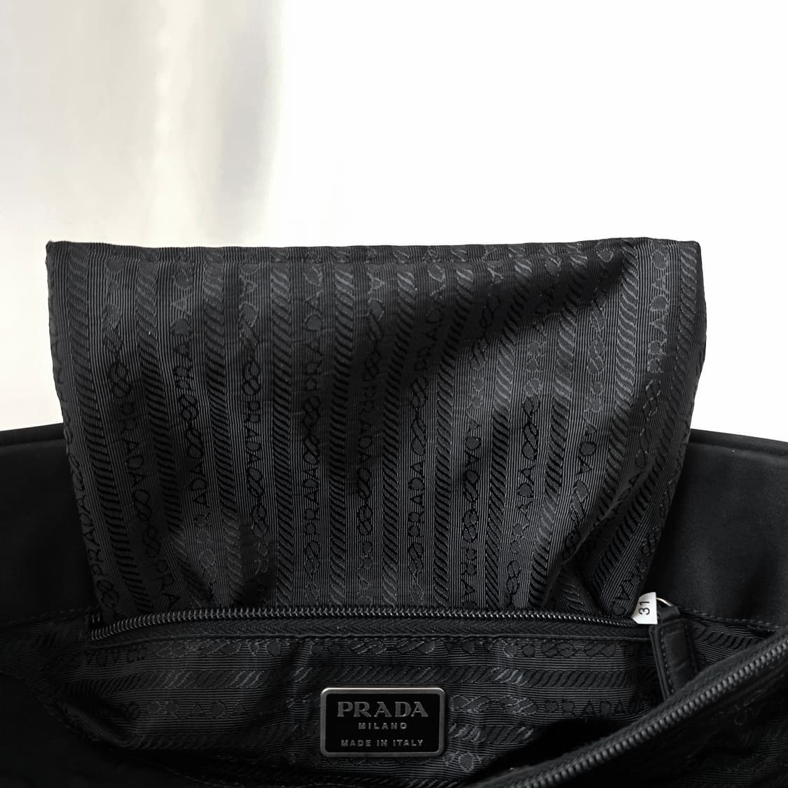 [정품 PRADA] 프라다 포코노 나일론 사각 토트백 서류가방 상품이미지9