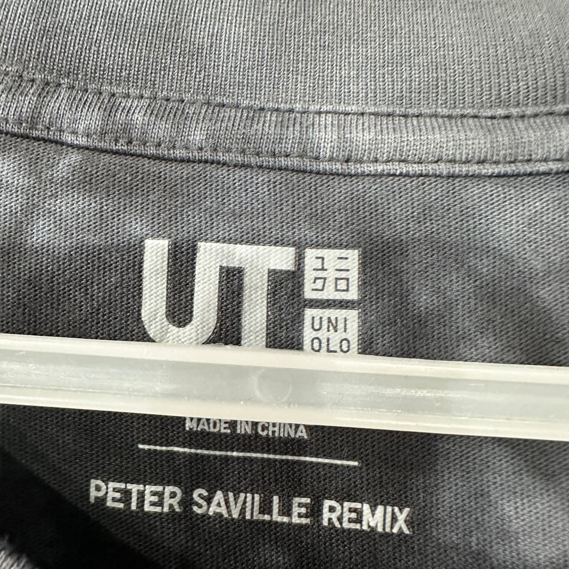 유니클로 PETER SAVILLE REMIX 타이다이 반팔티 XXL 상품이미지3