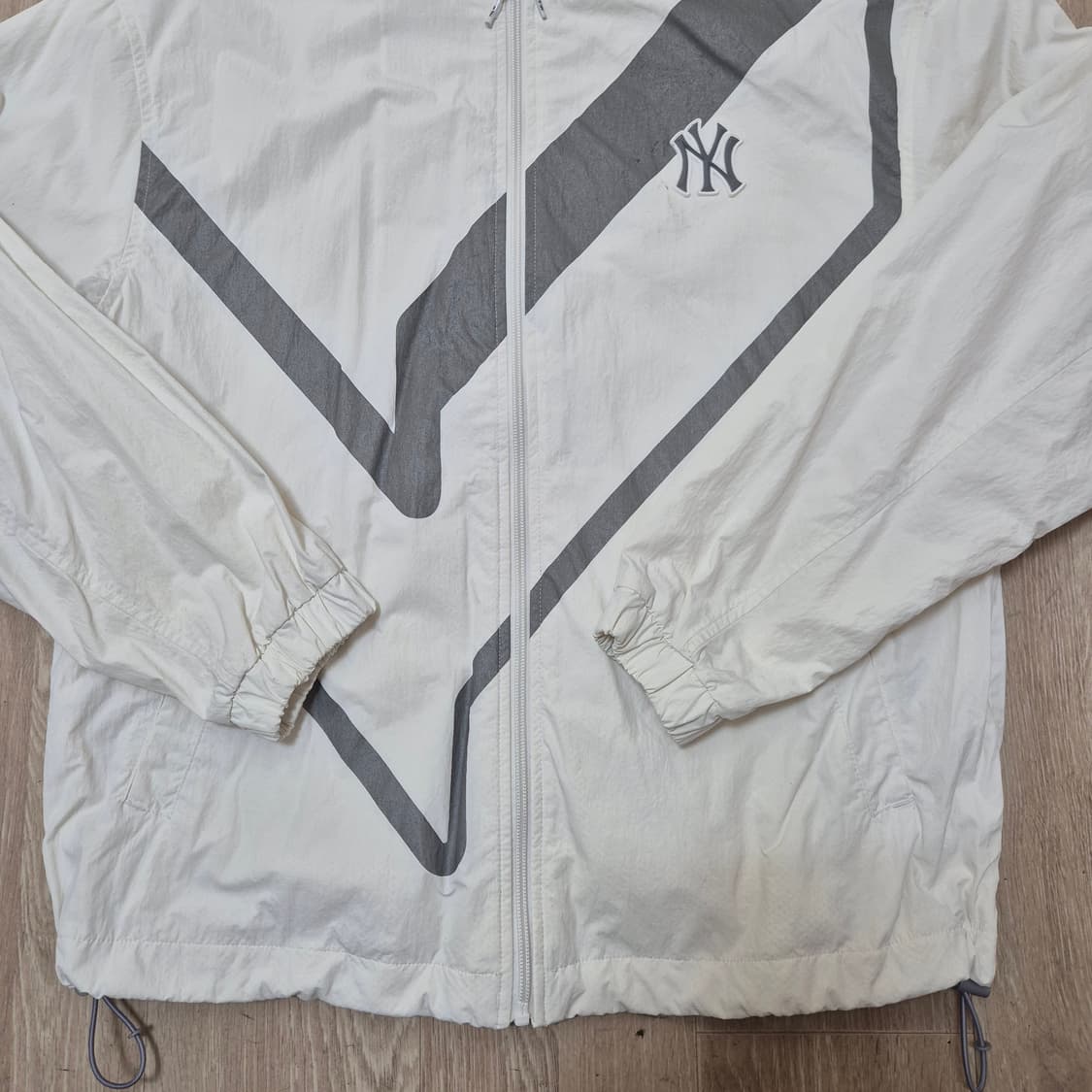 MLB 엠엘비 뉴욕양키스 바람막이 상품이미지3