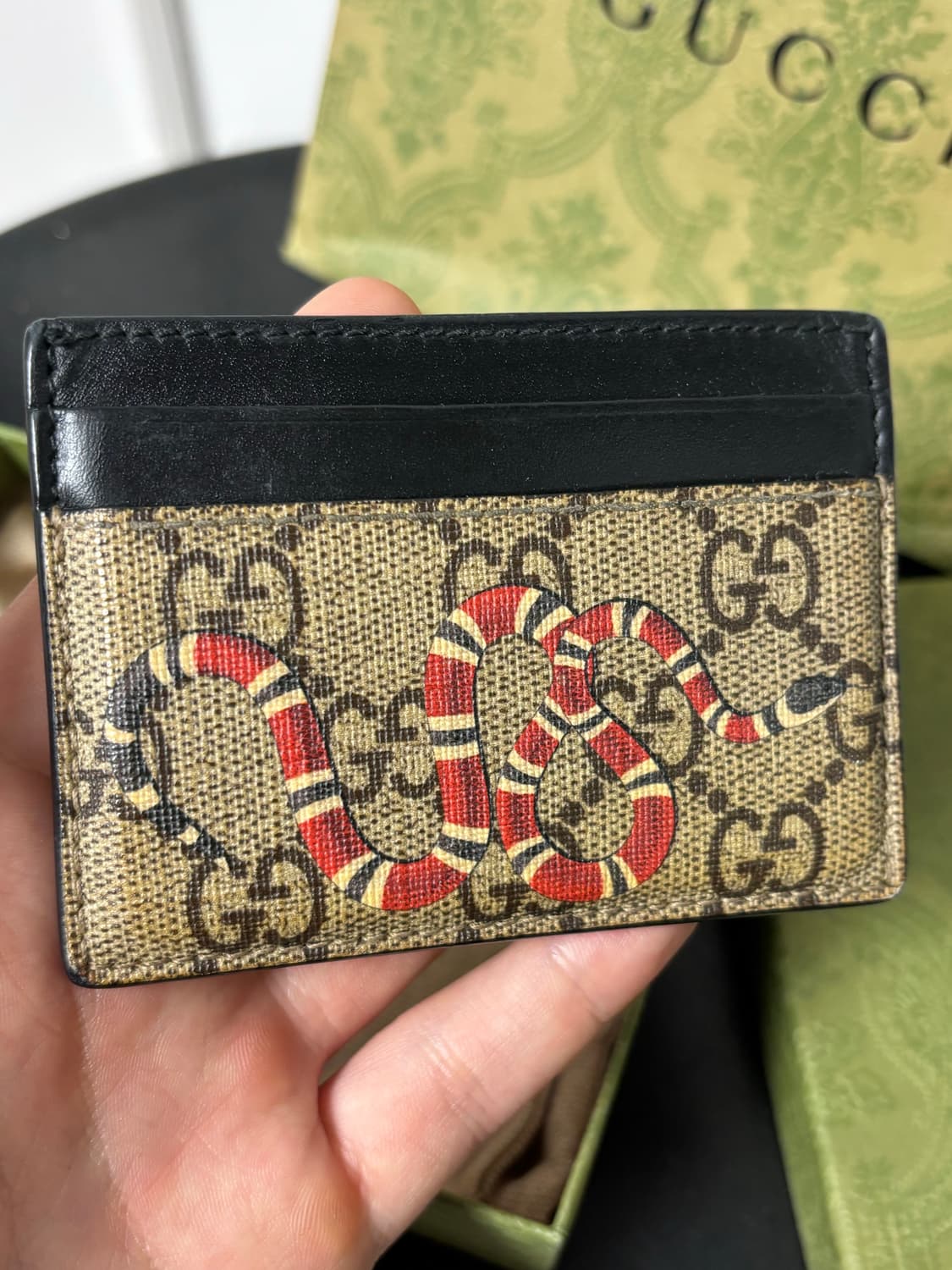 구찌 킹스네이크 카드지갑 GG 수프림 상품이미지2