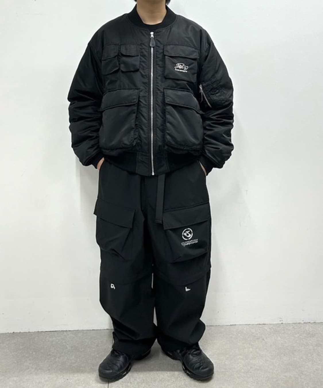 WHO'S WHO gallery Multi Pocket MA-1 상품이미지3