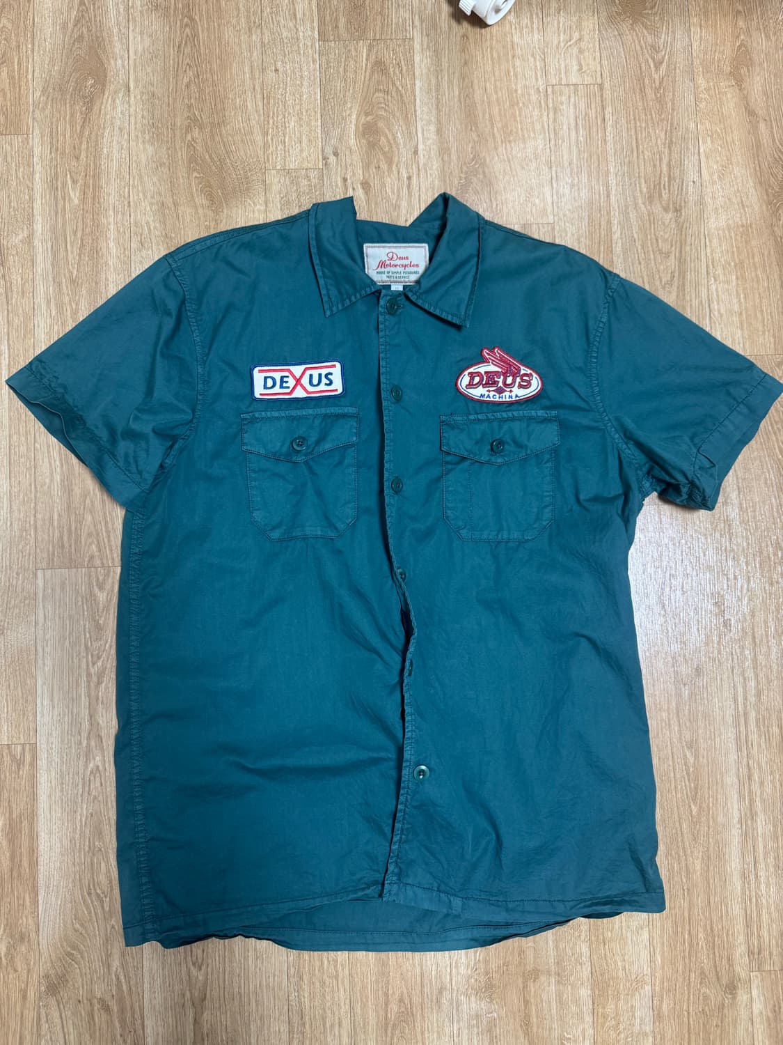 데우스 엑스마키나 반팔셔츠 M 상품이미지2