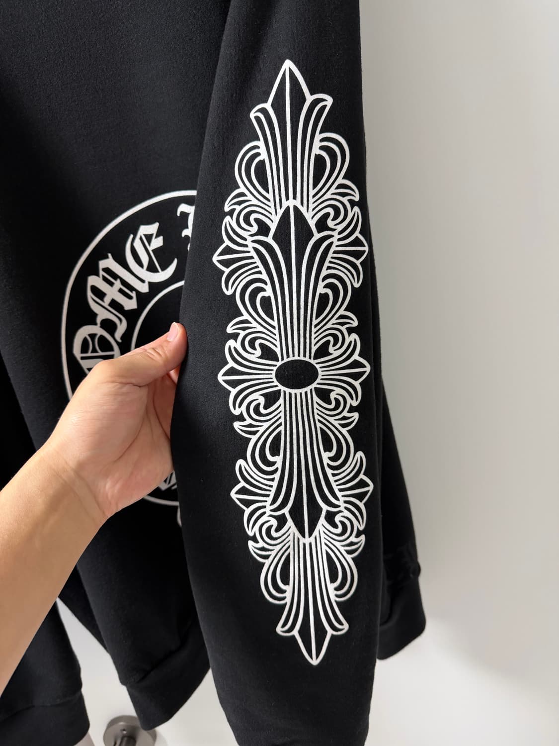 [XL] 크롬하츠 홀스슈 맨투맨 블랙 상품이미지4