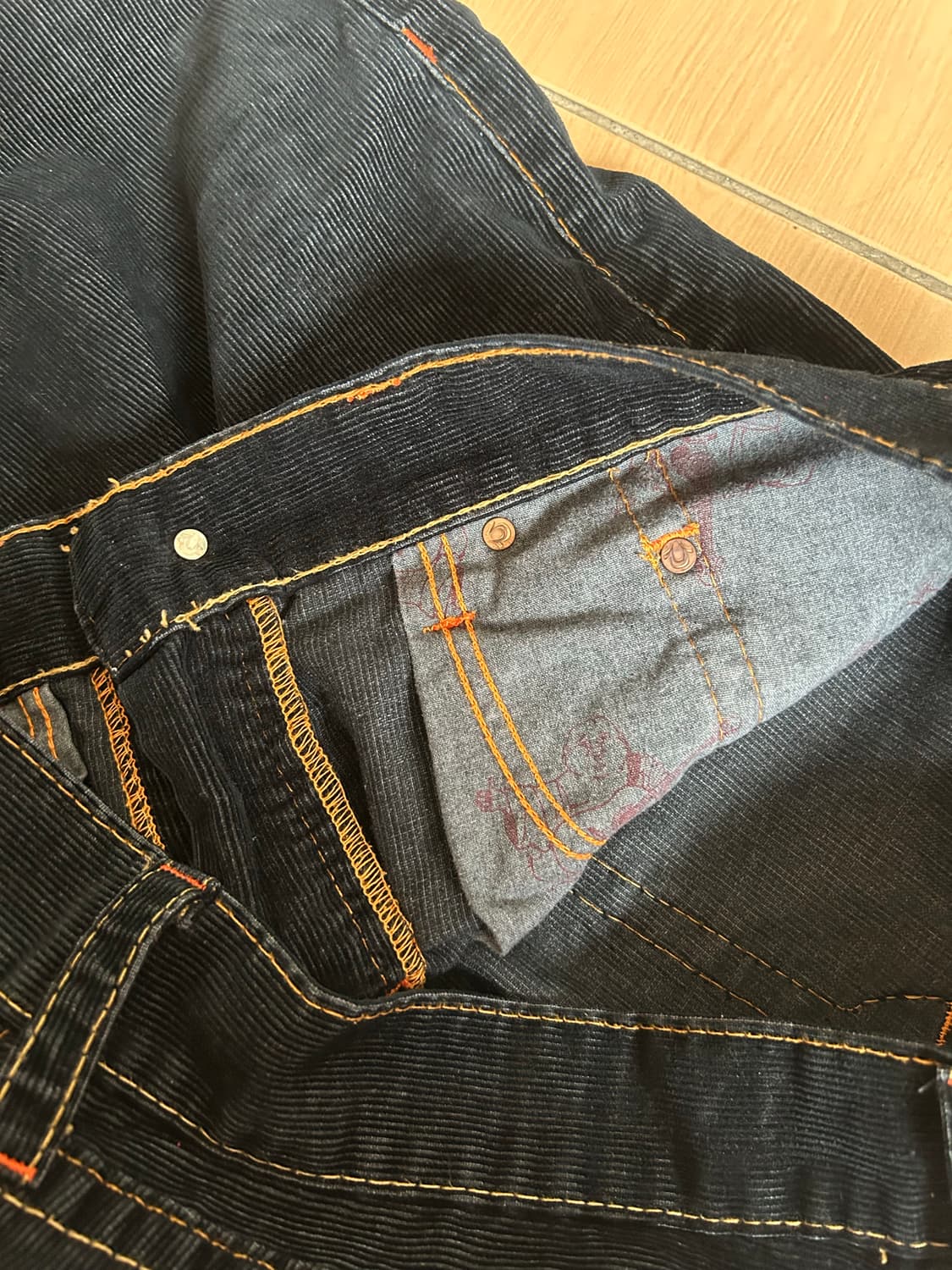 트루릴리전 BOBBY 코듀로이팬츠 34in 상품이미지5