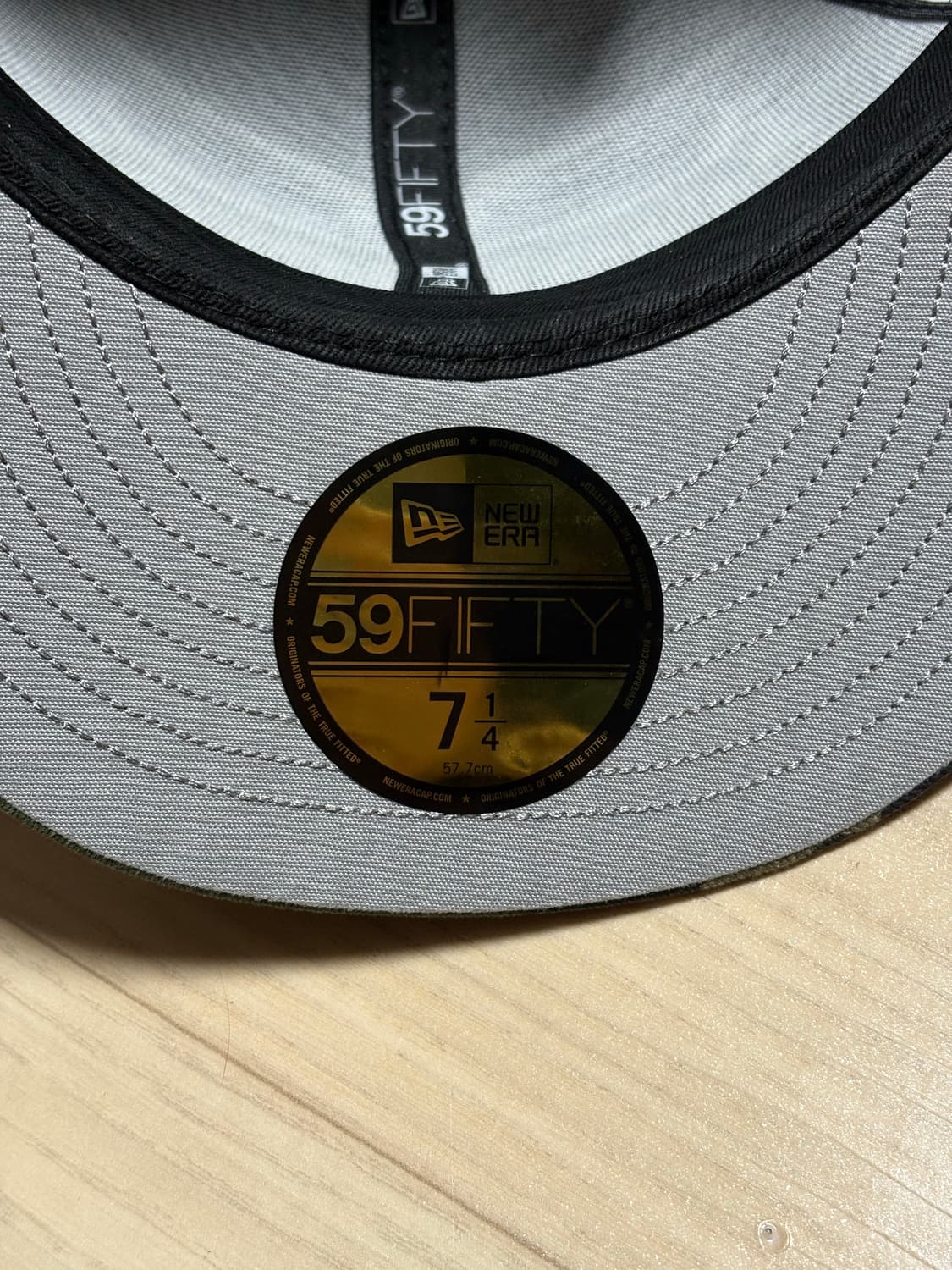 새제품)슈프림 본즈 박스로고 뉴에라 우드랜드 카모 사이즈 714 상품이미지4