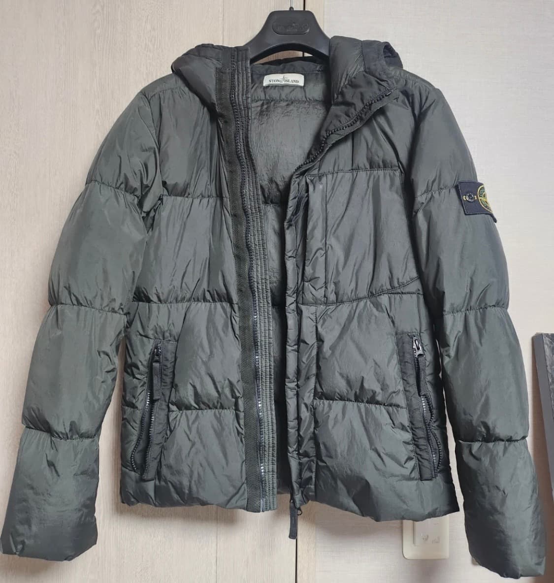 17fw 스톤아일랜드 크링클랩스 패딩 S 상품이미지1