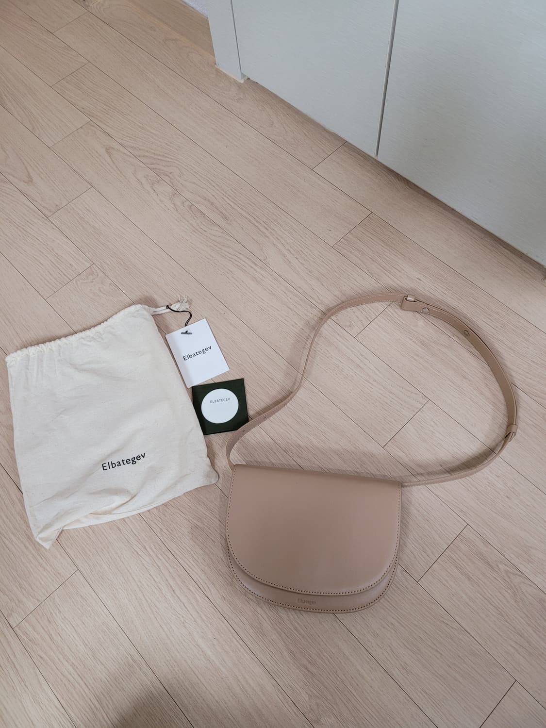 엘바테게브 Elbategev 미니백 샌드 (크로스백) 상품이미지1
