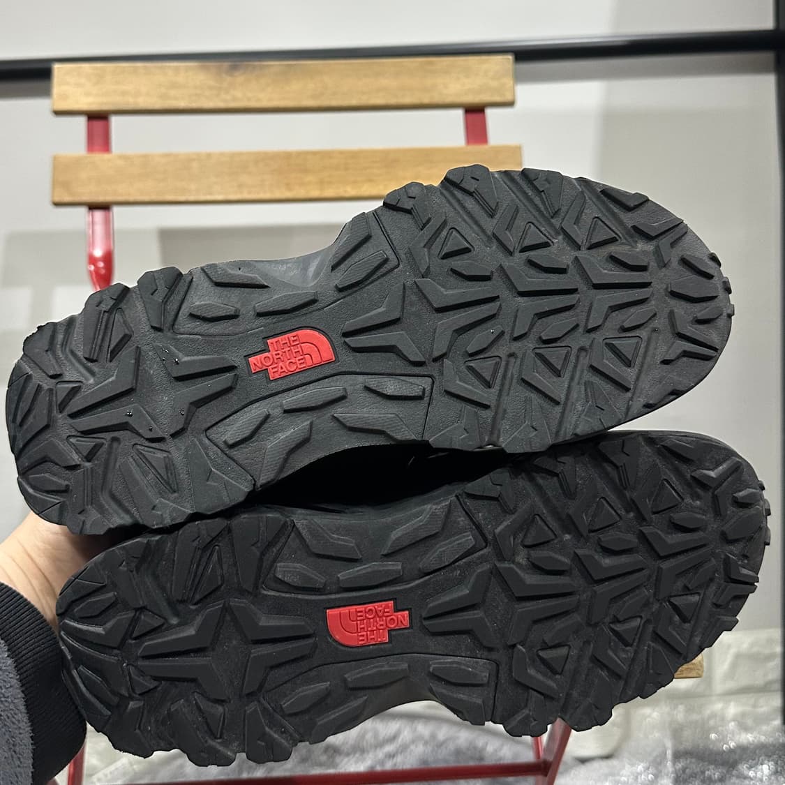260) 노스페이스 스니커즈 남성 남지 트레킹화 헥사 V2 블랙 상품이미지6