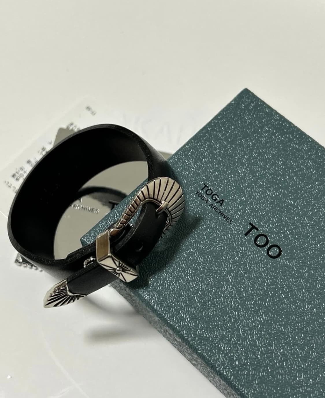 [남여공용] toga 토가 팔찌 매탈 뱅글 상품이미지1