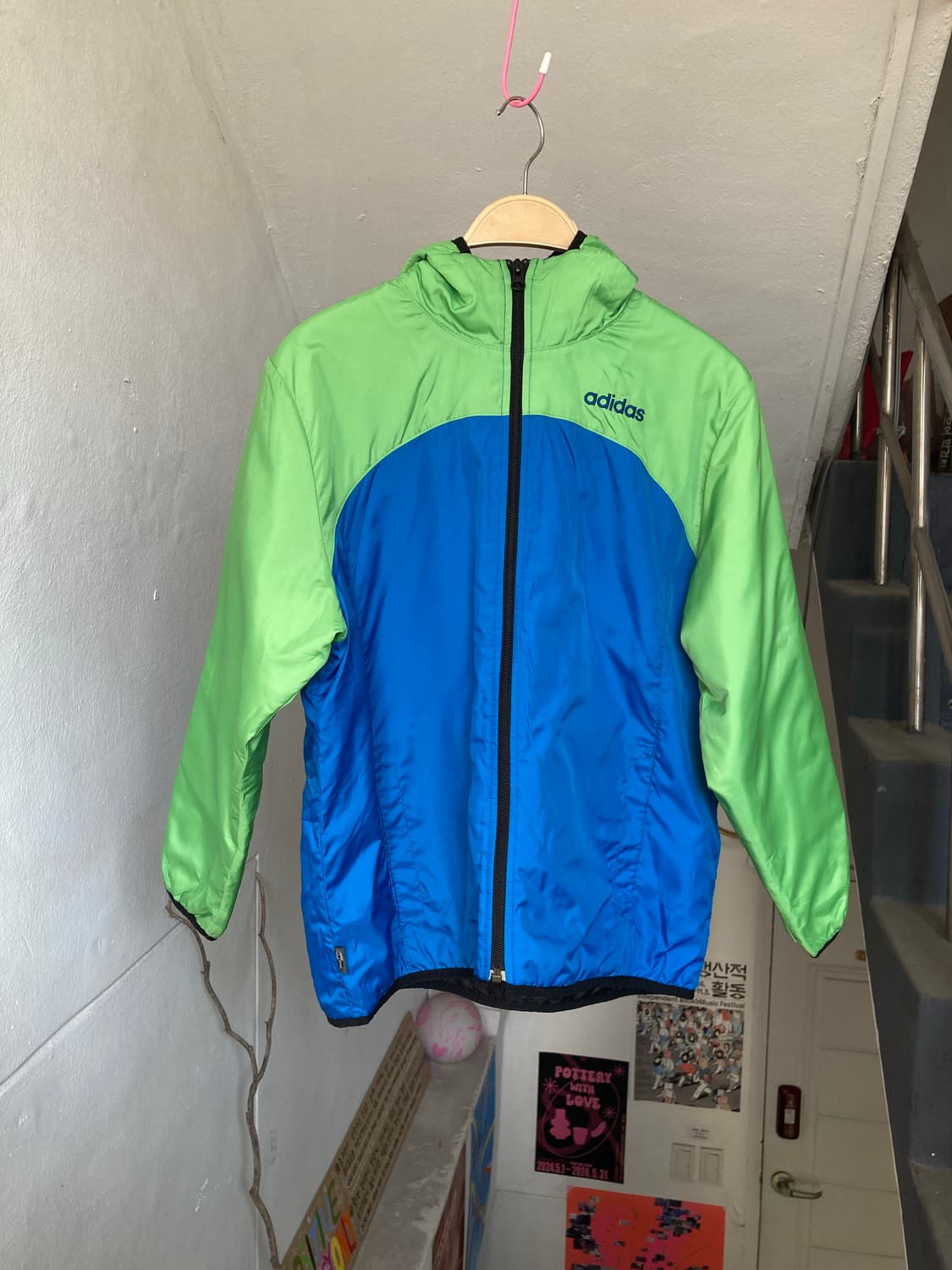 아디다스 adidas 그린블루 경량패딩 상품이미지1